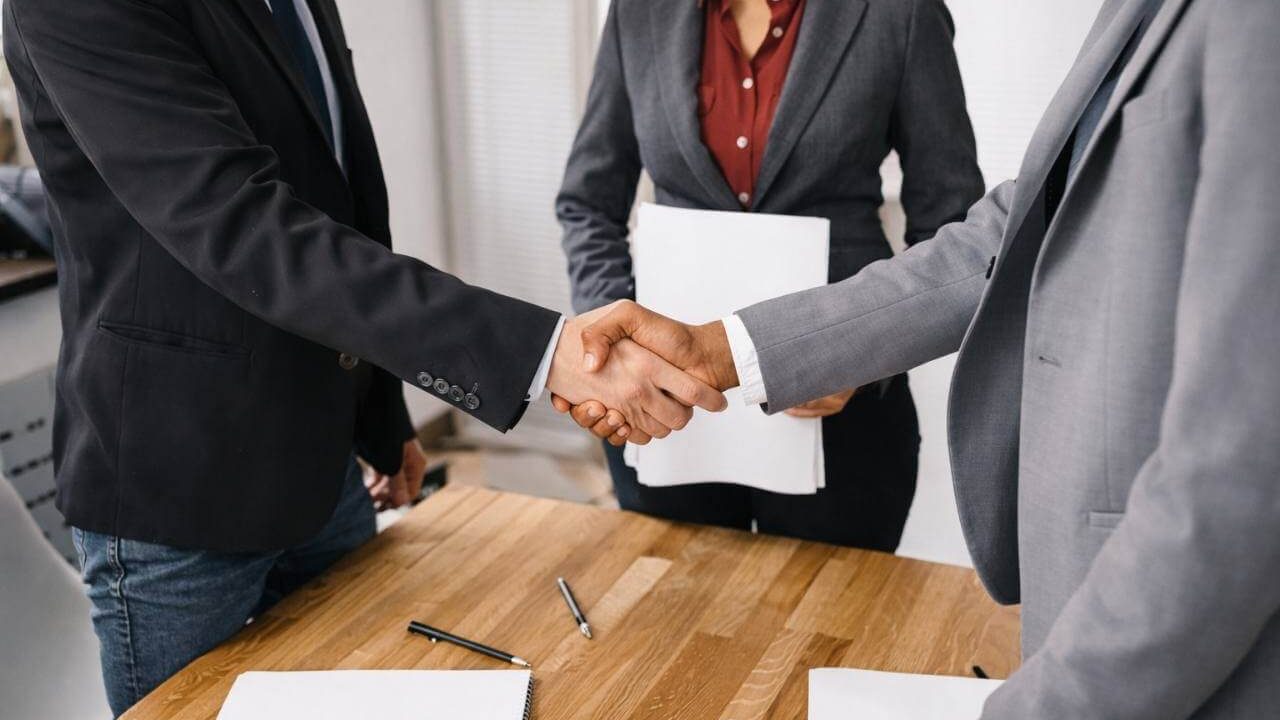 Taşınmaz Aracılık (Simsarlık) Sözleşmesinin Hazırlanması – TBK 520 Rehberi